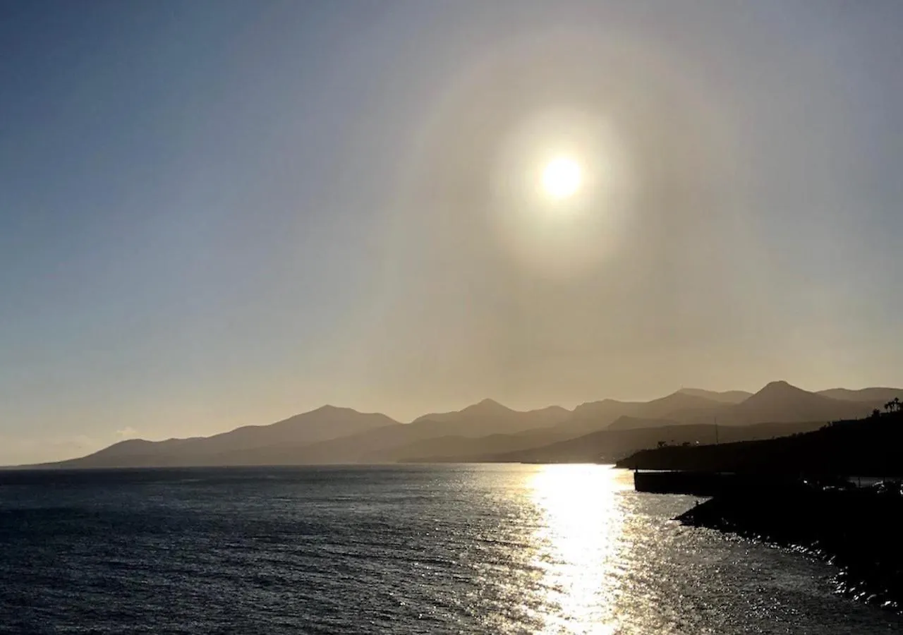 Villa Mare Bella Chao Sea View Private Heated Solar Pool Ac Puerto del Carmen  0*, Puerto del Carmen (Lanzarote) Spain