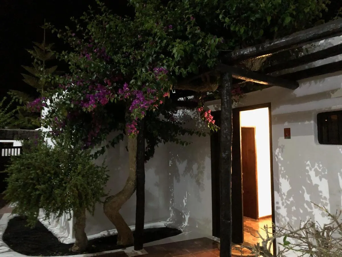 Villa Mare Bella Chao Sea View Private Heated Solar Pool Ac Puerto del Carmen  0*, Puerto del Carmen (Lanzarote)