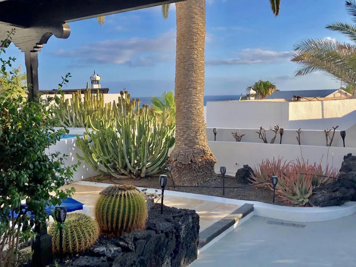 Villa Mare Bella Chao Sea View Private Heated Solar Pool Ac Puerto del Carmen  Puerto del Carmen (Lanzarote)